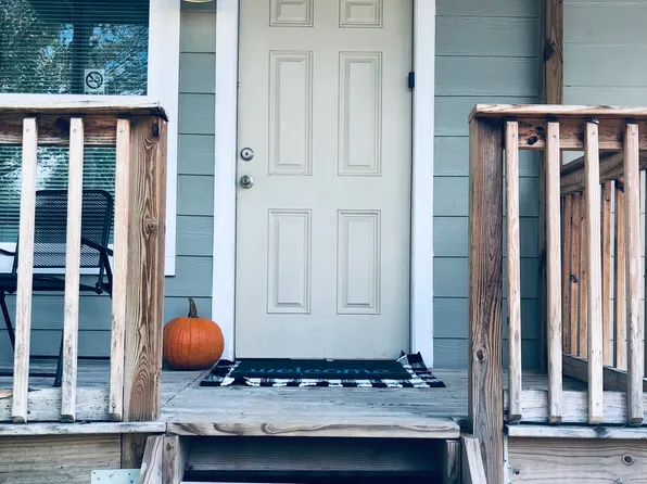 (undisclosed Address), Houston, TX 77009