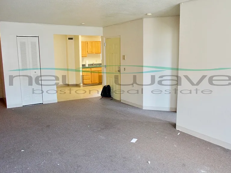 83 Westland Ave #401 — Photo 6