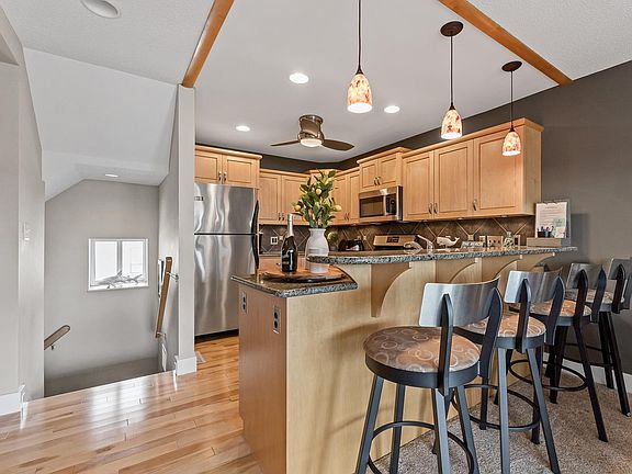 2nd image of 202 N Harbor Dr #202