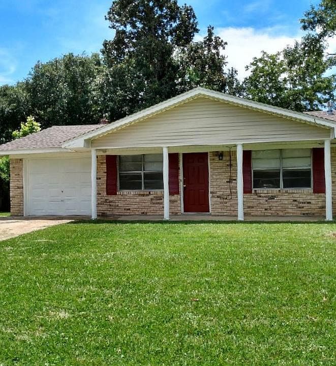 1st image of 122 James Dr