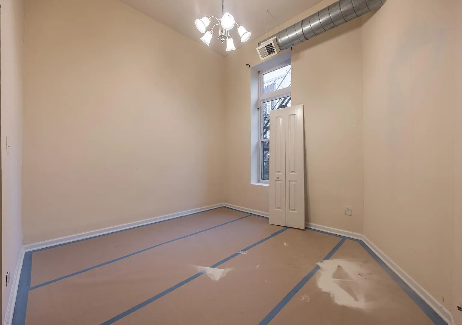 1538 N Milwaukee Ave — Photo 3
