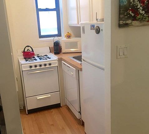 5th image of 400 W 58th St APT 2B