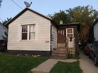 1219 Superior St, Racine, WI 53404