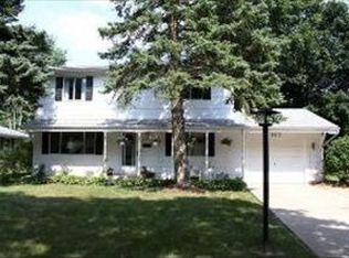 167 Evergreen Pkwy, Crystal Lake, IL 60014