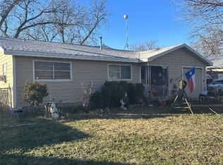 324 Hurt St, Dublin, TX 76446