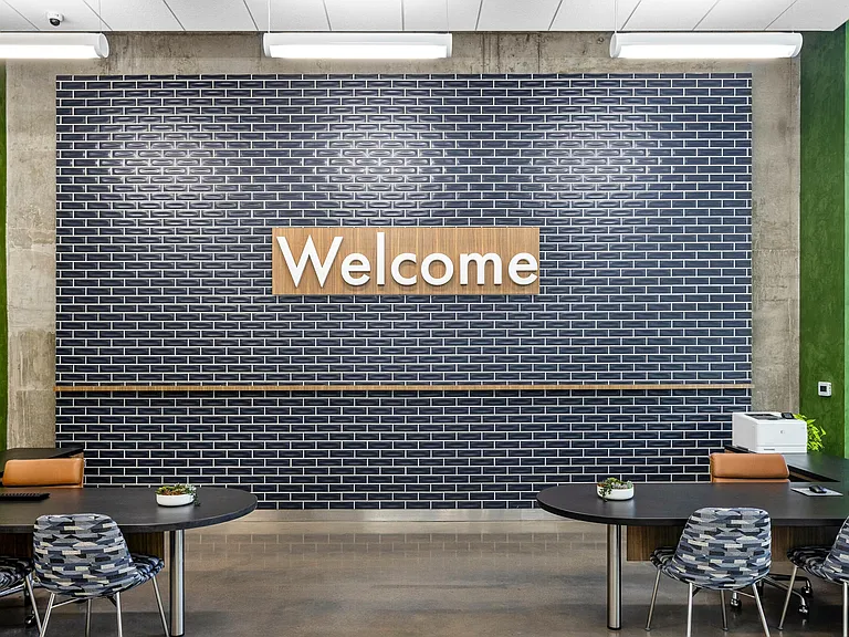 On2nd_amenity_leasing office