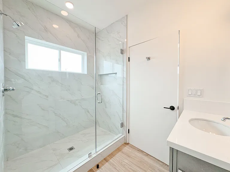 1743 Armacost Ave — Photo 28