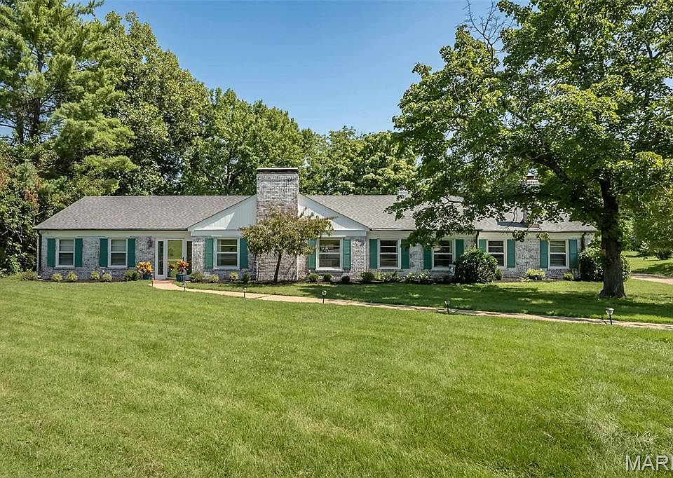 1st image of 22 Marsally Dr