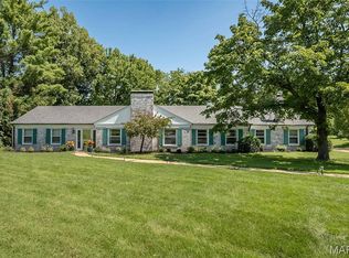 22 Marsally Dr, Saint Louis, MO 63131