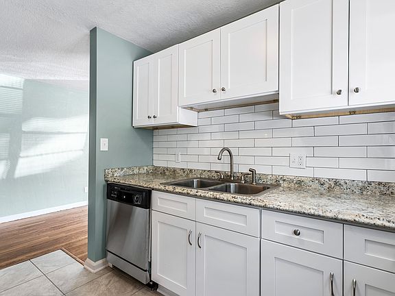 4th image of 4102-4110 Clark Ave #14049887