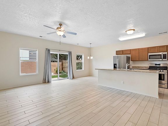3rd image of 5713 Pinnacle Peak Ct NW