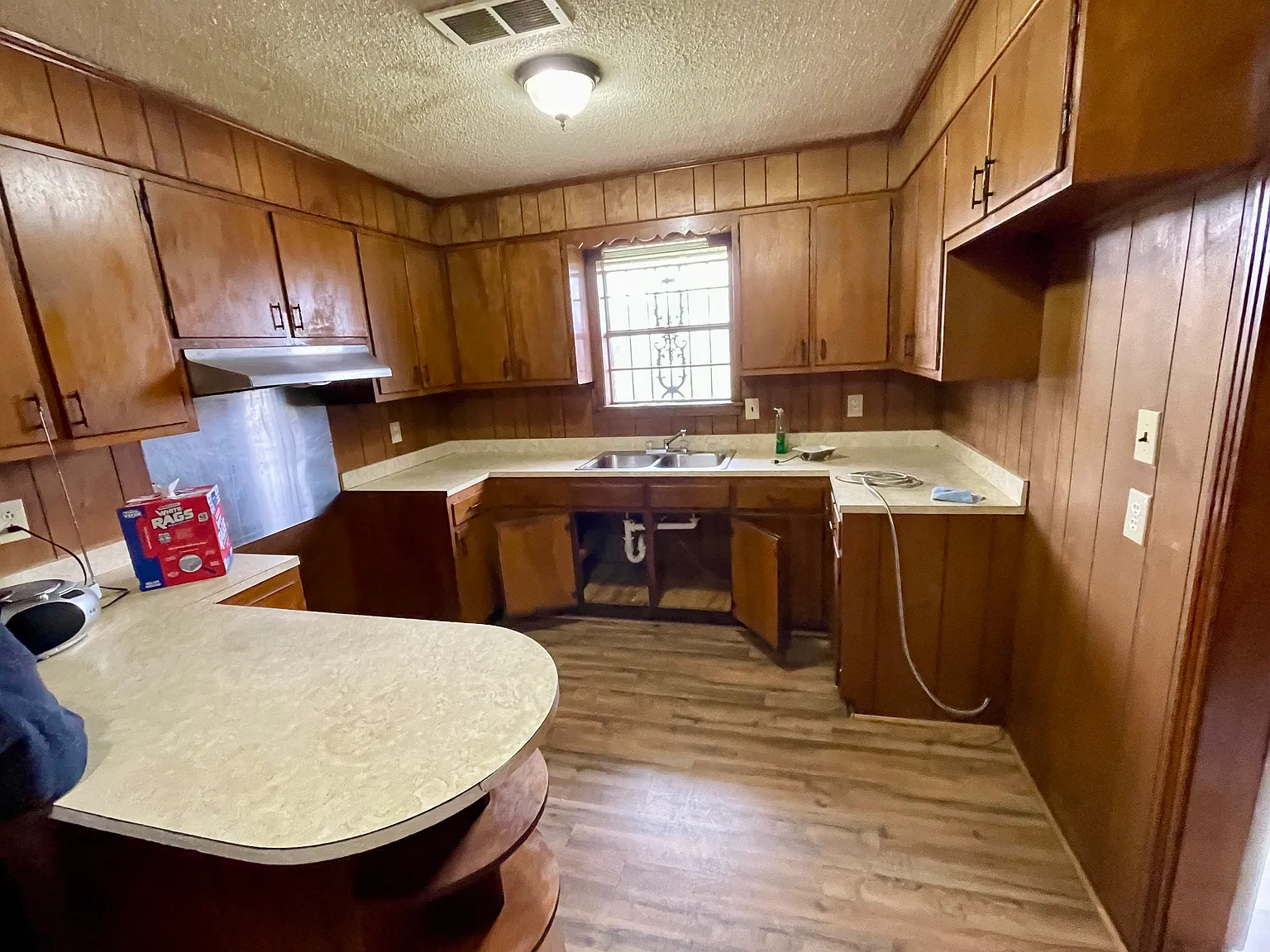 3 bed, 1750 sqft, $4,000 — Photo 2