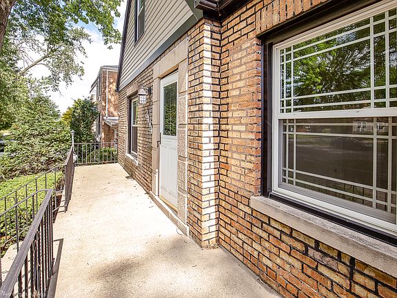 2nd image of 3444 W Clark Dr