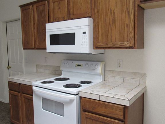 4th image of 498 Monaco Ln APT 101