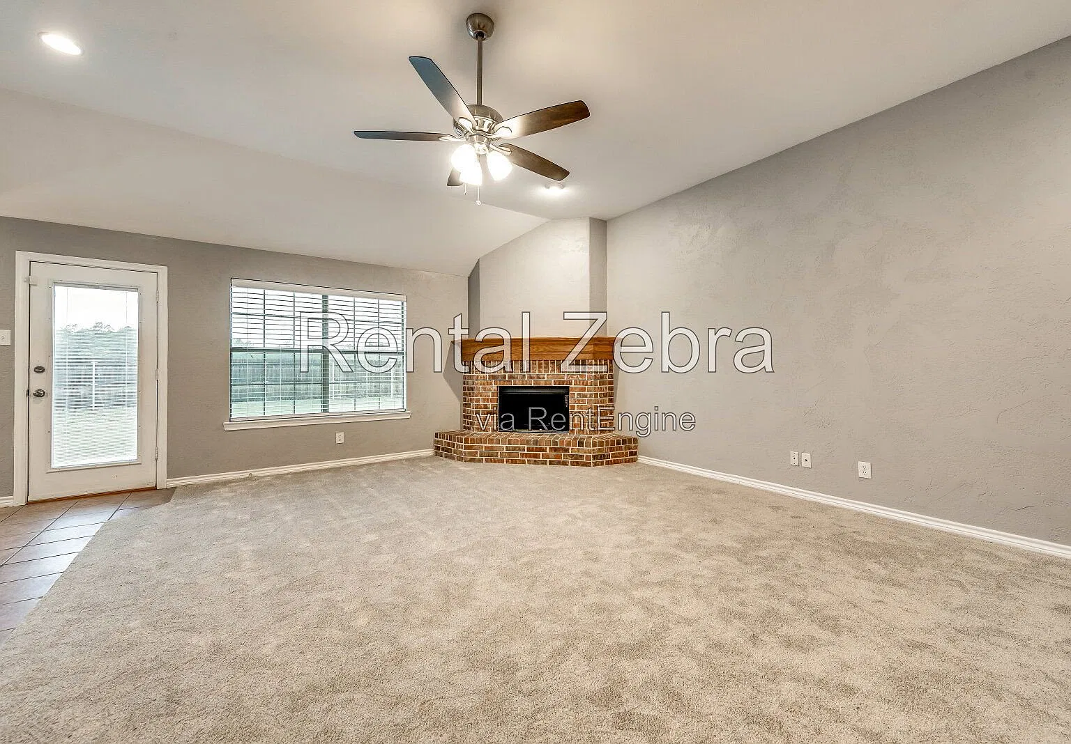 3 bed, 2.0 bath, 1543 sqft, $2,000 — Photo 3