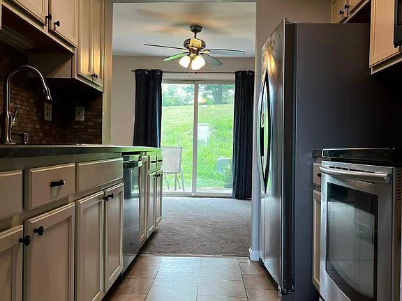 2nd image of 2788 Bingham Dr
