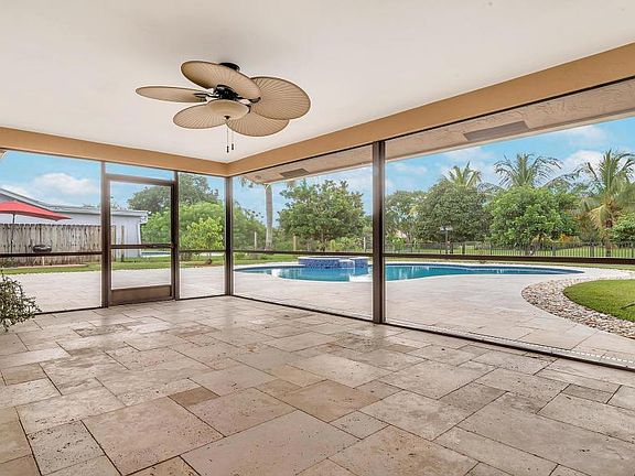 2nd image of 120 Barcelona Dr
