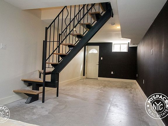 3rd image of 490 Kosciuszko St #2S
