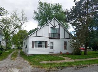 616 W 6th St, Staunton, IL 62088
