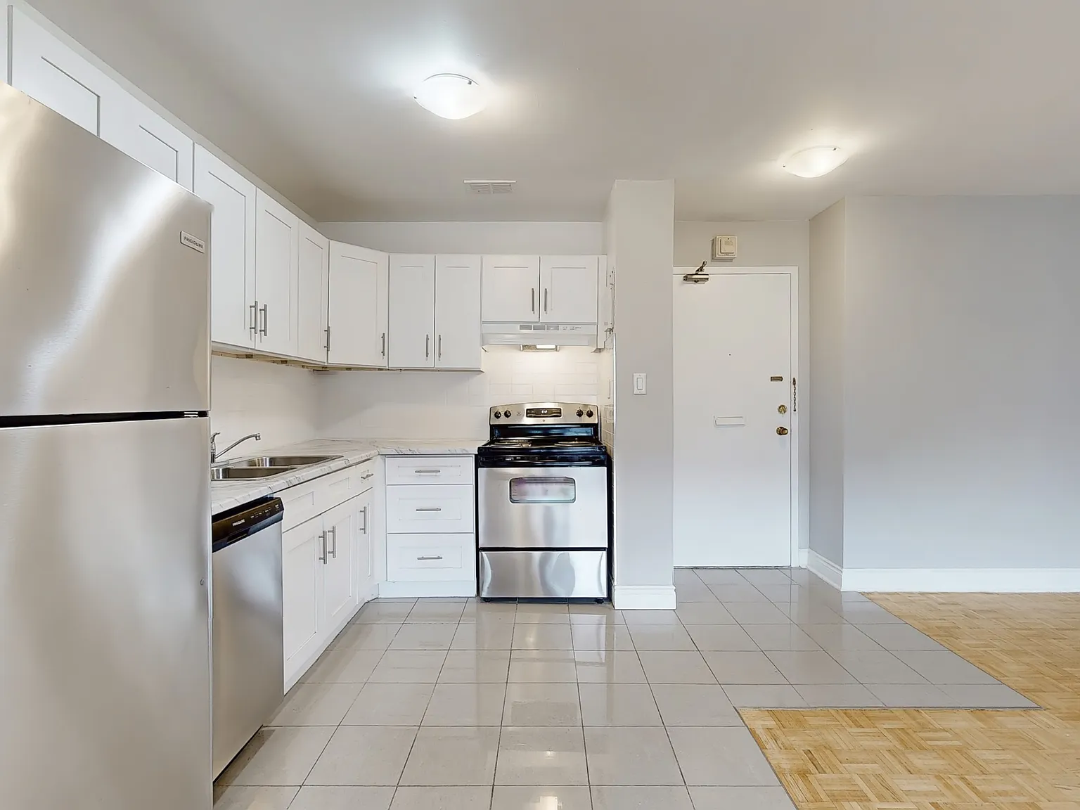 385 Gibb Street — Photo 4