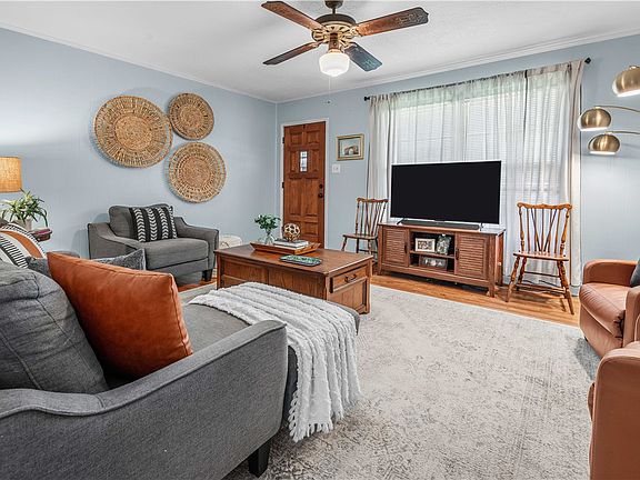 4th image of 3028 Tennessee Ave