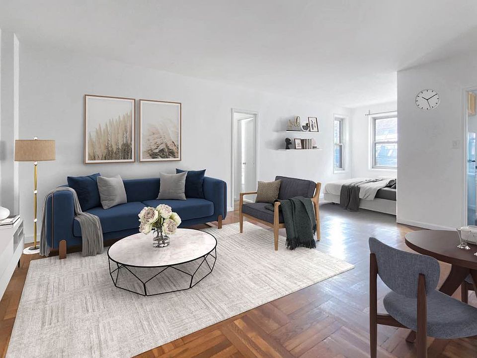 2nd image of 21-24 Newtown Ave #6