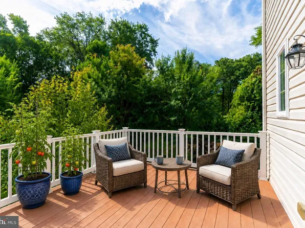 7427 Willow View Ln, Glen Burnie, MD 21060