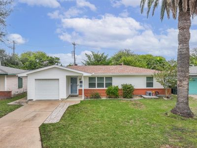 126 Tuna St, Galveston, TX, 77550
