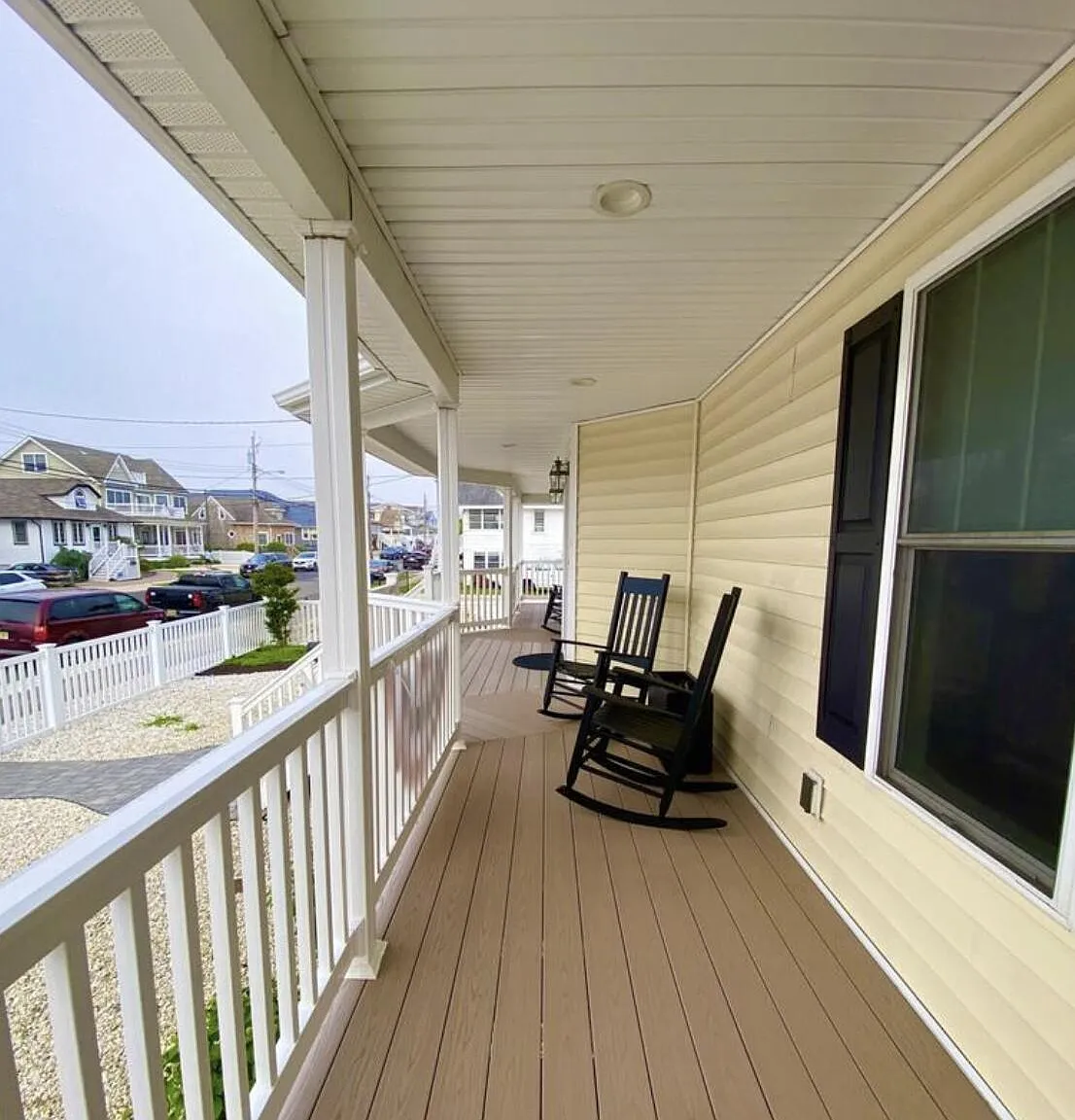 5 bed, 2640 sqft, $7,750 — Photo 3