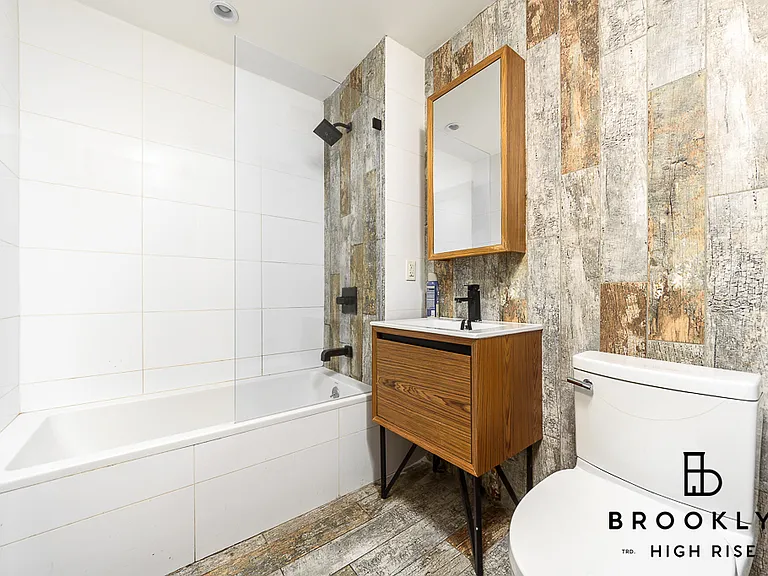 2075 Pacific St #1F — Photo 7