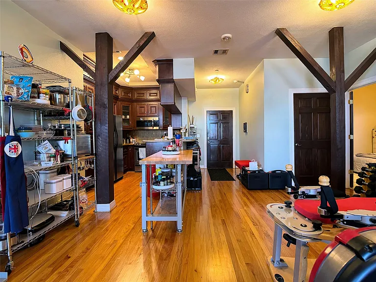 1927 Harborside Dr #302 — Photo 8