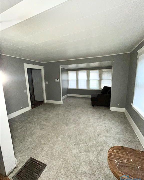 1st image of 2211 Sanford St