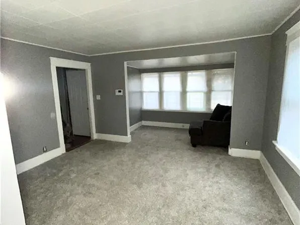 2211 Sanford St, Toledo, OH 43606