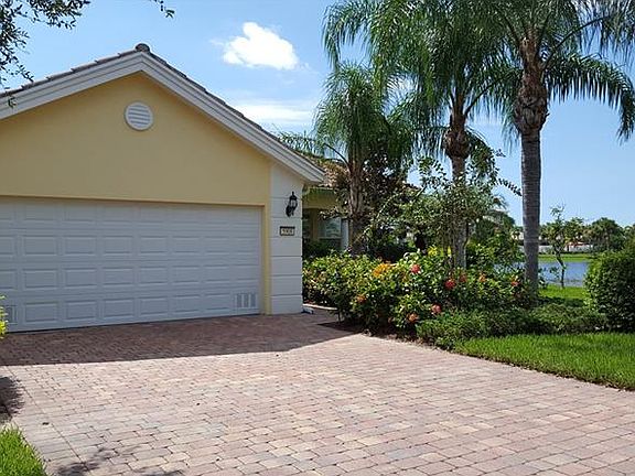 2nd image of 5908 Mariposa Ln