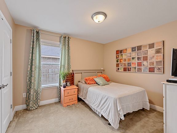 Guest  bedroom