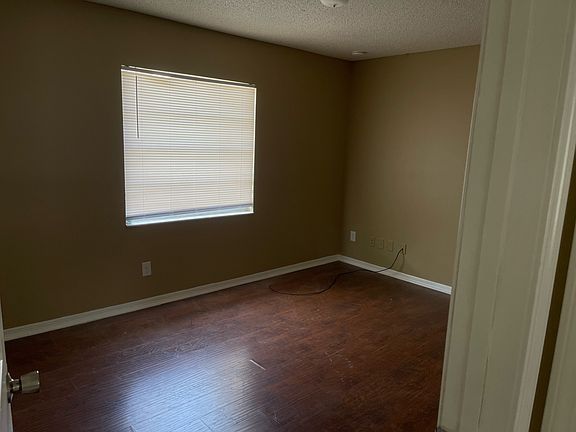 2nd image of 2429 Chase Ave #A