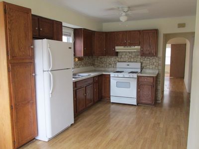 1318 Circle Ave APT 1, Forest Park, IL, 60130