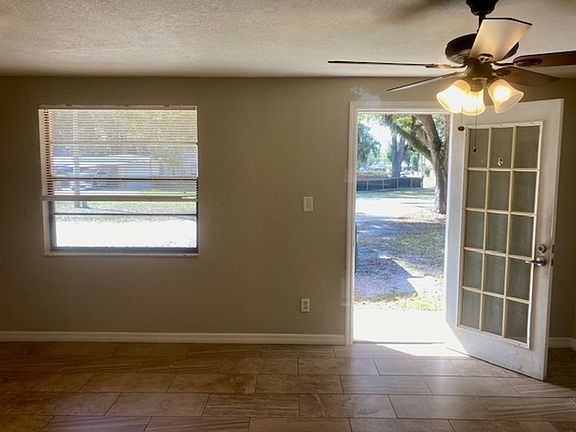 4th image of 509 NE 11th St Unit B