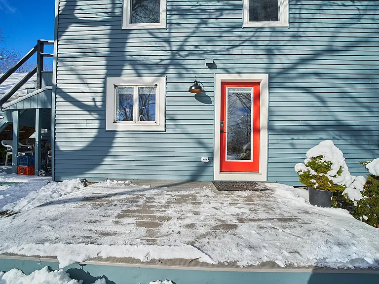 84 E Main St — Photo 10