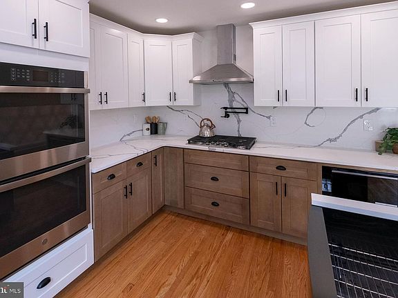 3rd image of 413 Ellis Rd
