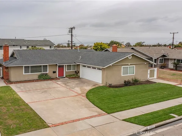 15931 Puritan Cir, Huntington Beach, CA 92647