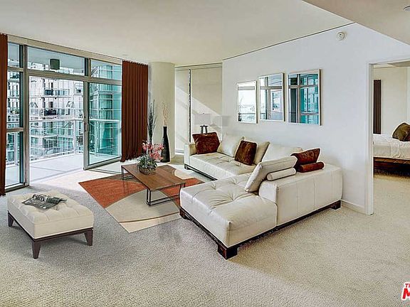 3rd image of 13650 Marina Pointe Dr Unit 1205