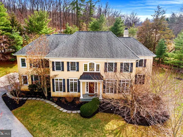 371 Trillium Ln, Wayne, PA 19087