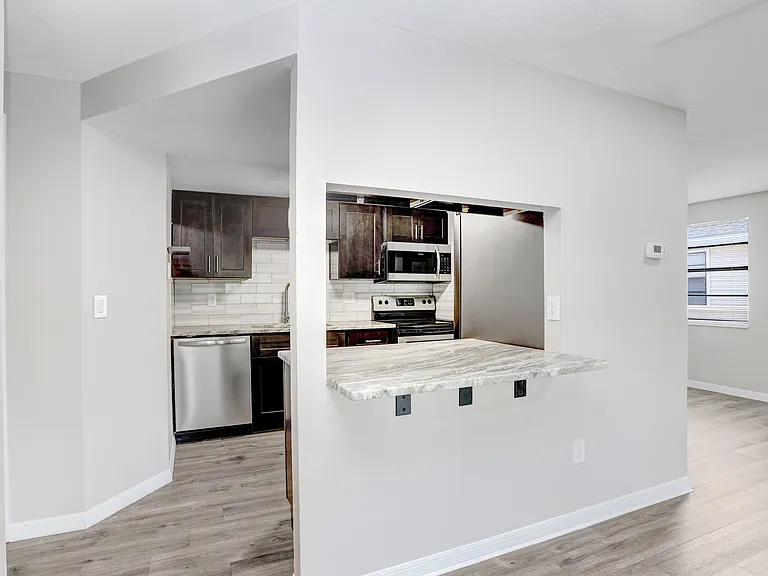 137 Hunter Lake Dr #C — Photo 9