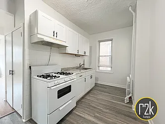 Rented by Realty 2000 Corp