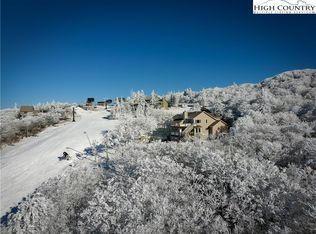 510 Oz Rd, Beech Mountain, NC 28604