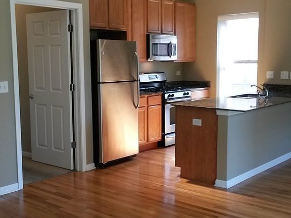 3rd image of 343 E 25th Pl #18-B