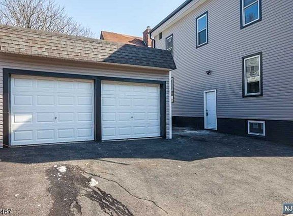 3rd image of 51 Lindsley Ave Floor 3