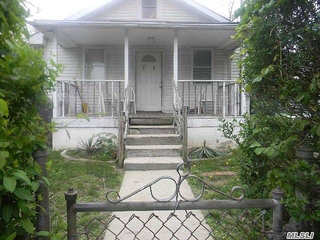 1st image of 25 Jackson St