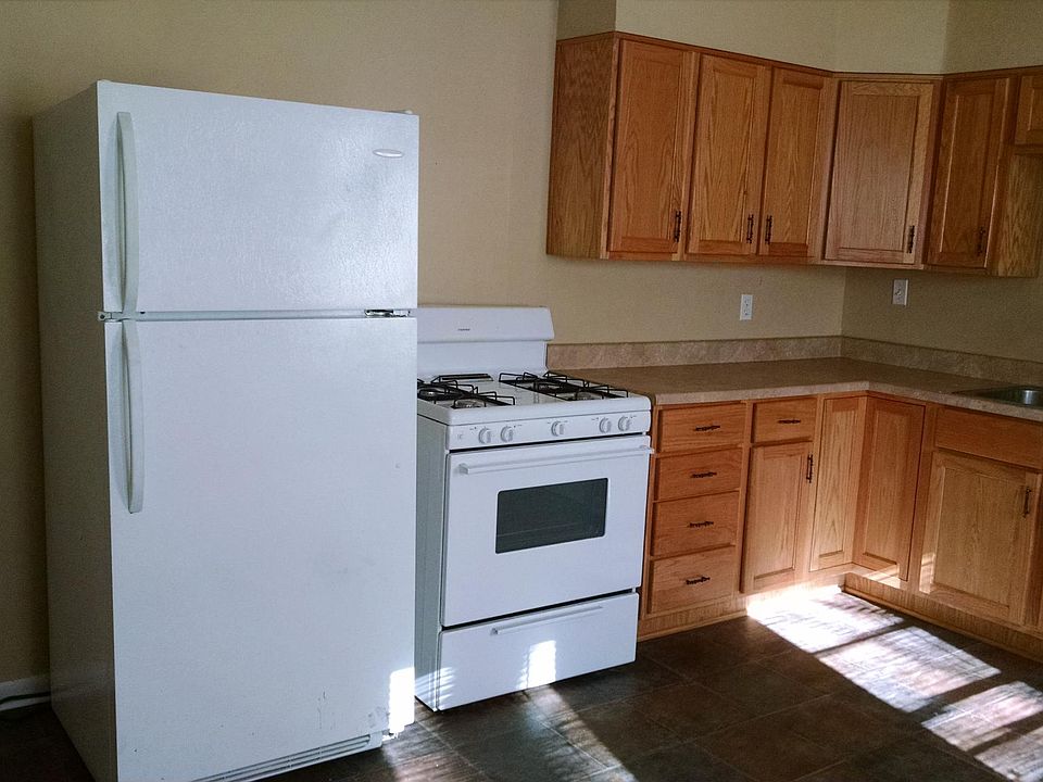 Eat in Kitchen with lots of cabinets. Gas stove and refrigerator provided